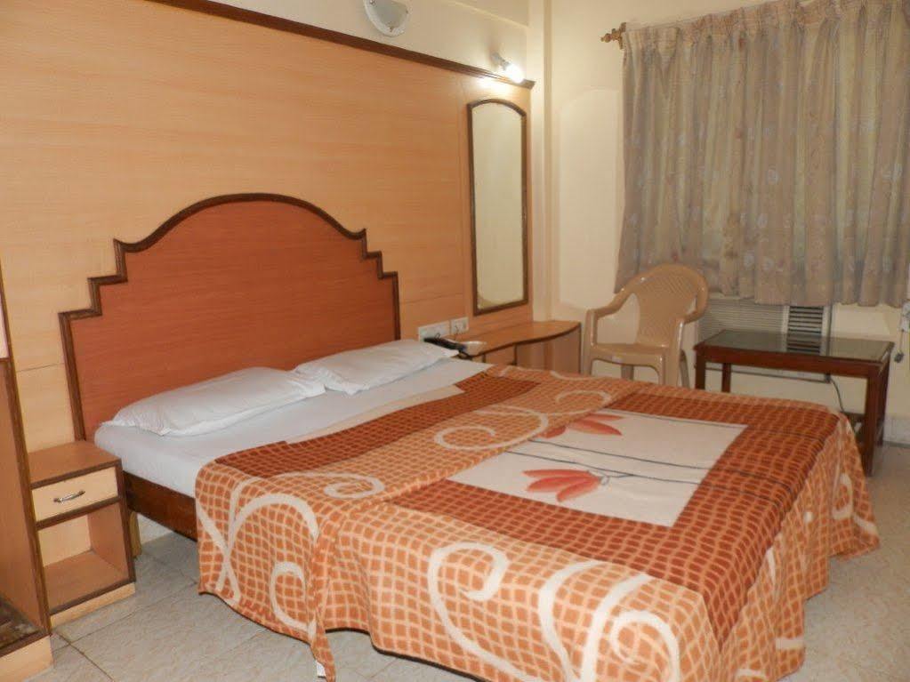 מדגאון Hotel Shree Damodar Regency מראה חיצוני תמונה