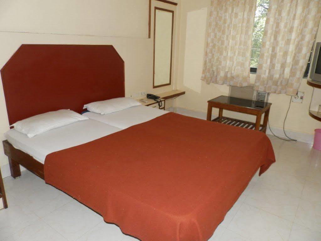 מדגאון Hotel Shree Damodar Regency מראה חיצוני תמונה